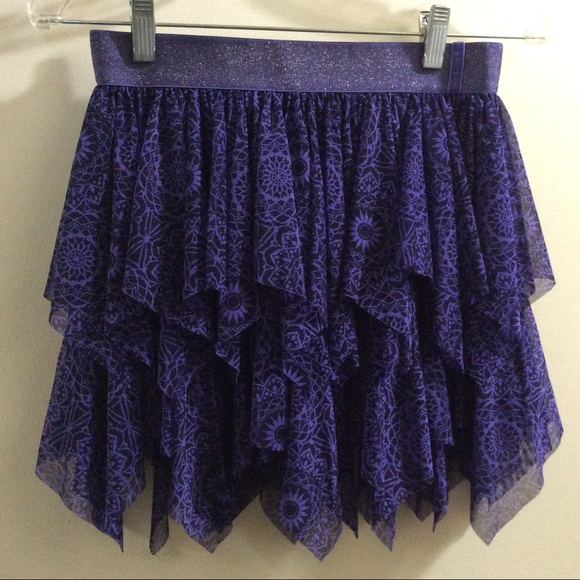 Ivivva Athletica (Lululemon) girls skirt - Picture 1 of 8